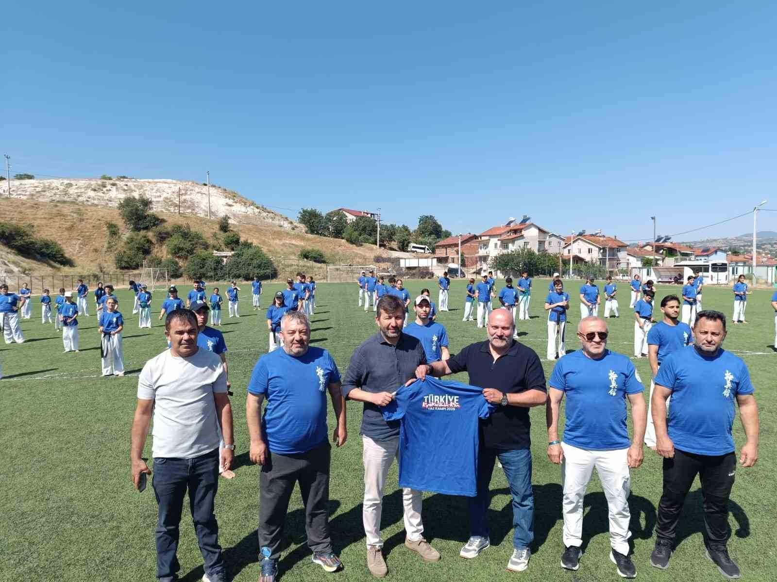 Kütahya’da Kyokushin-Kan Türkiye Yaz Gelişim Kampı sona erdi