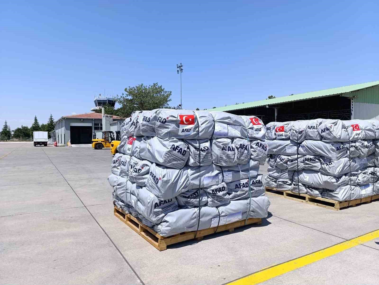 Venezuela’ya 30 ton insani yardım malzemesi götürüldü