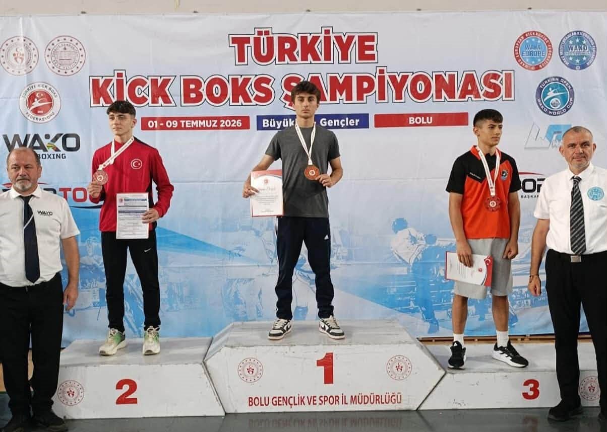 Erzincanlı Kick Boksçulardan Türkiye Şampiyonası’nda başarı