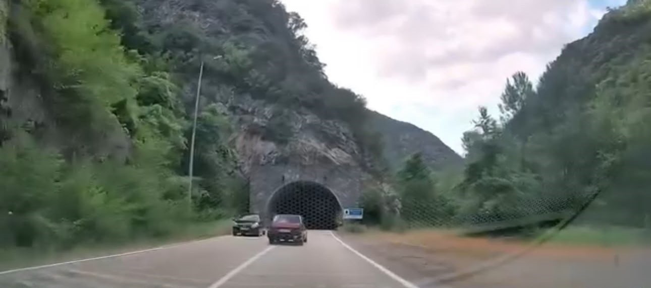 Trafiği tehlikeye atan sürücüye 44 bin TL ceza kesildi