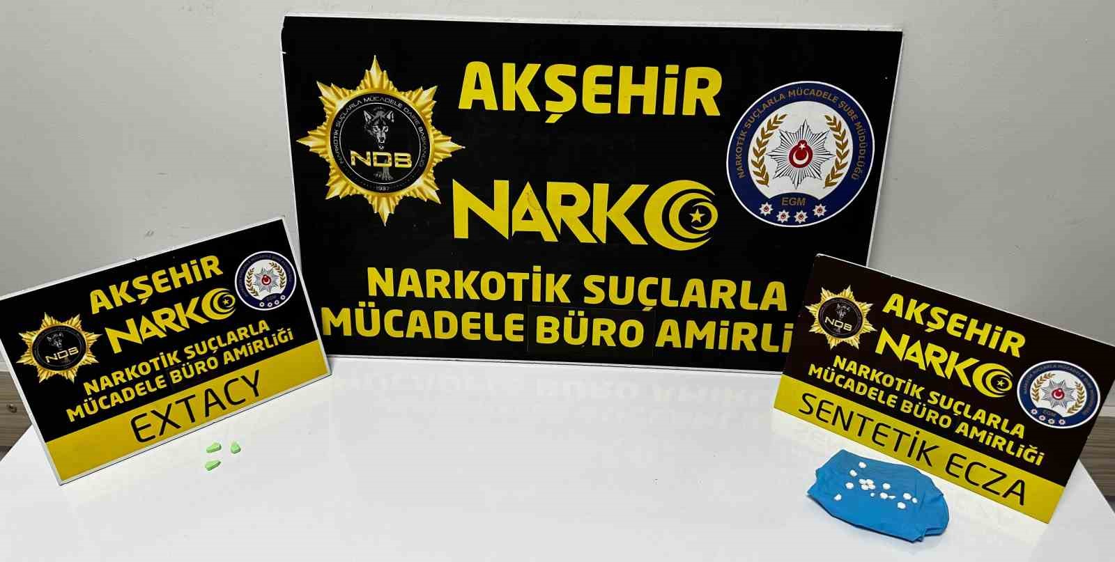 Tutuklu oğlunu ziyarete gitti, üzerinden 18 uyuşturucu hap çıktı
