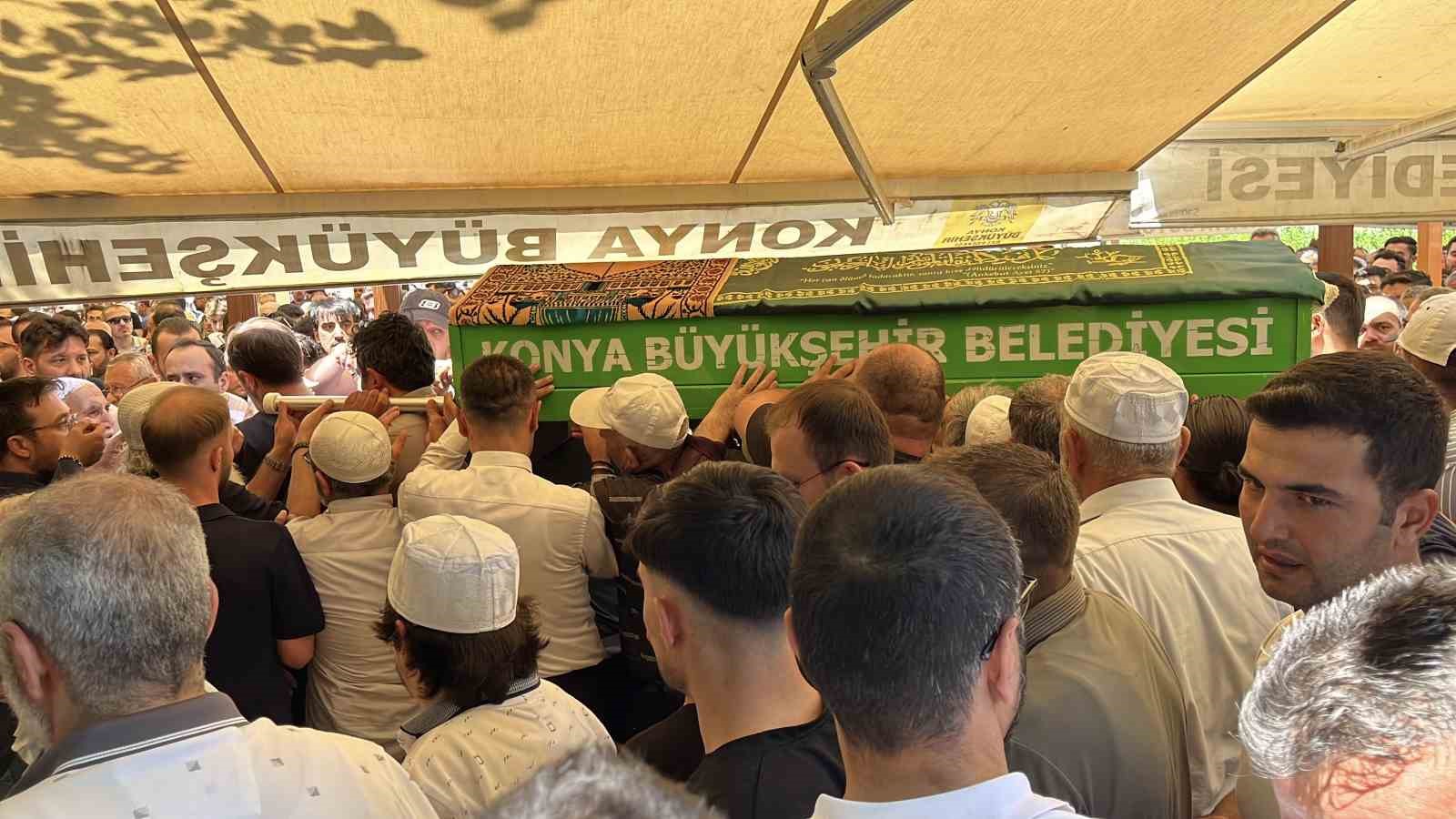 Silahlı saldırıda hayatını kaybeden kuyumcu son yolculuğuna uğurlandı