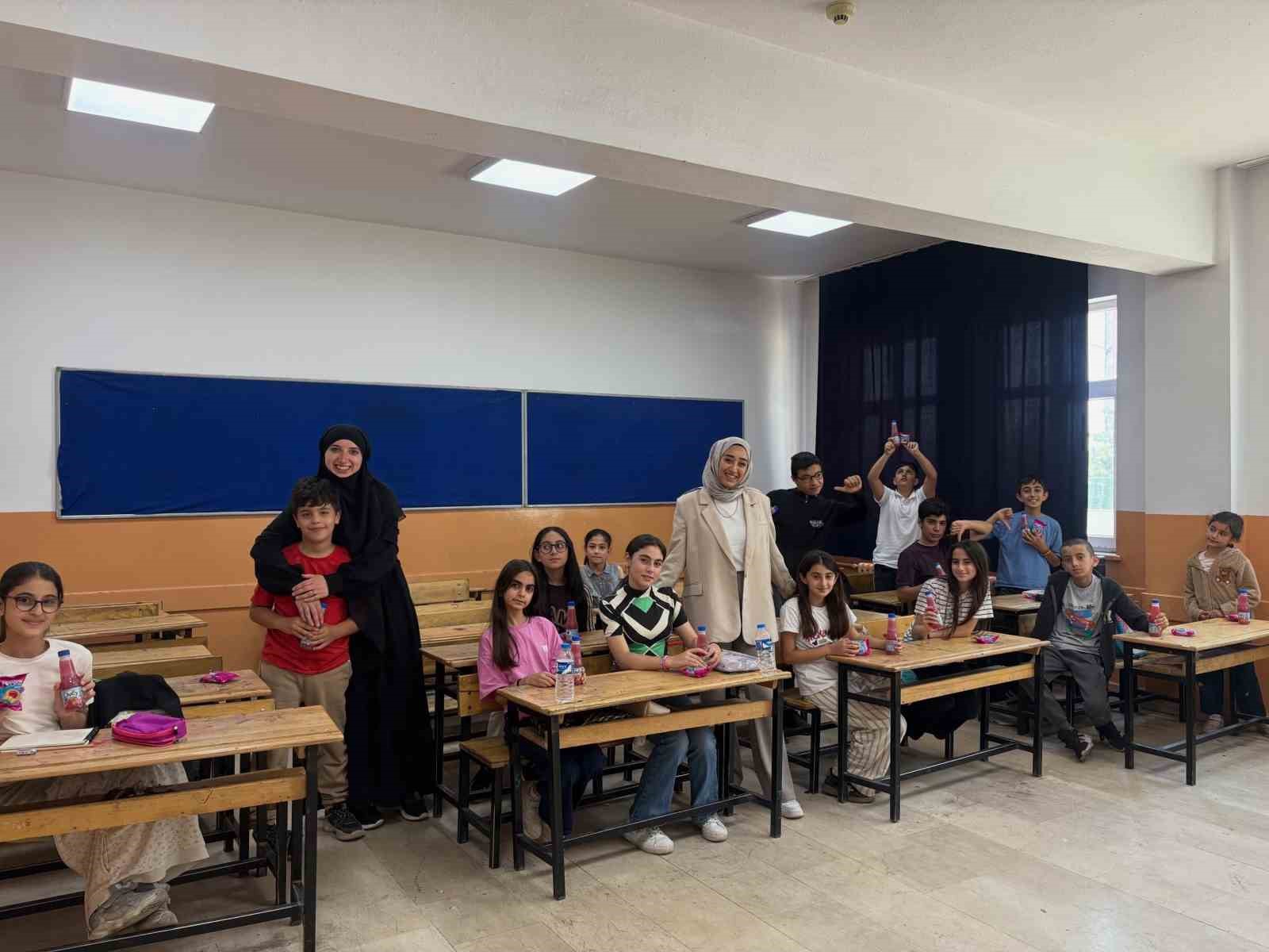 Kars’ta Yeşilay ve TÜGVA’nın Yaz Okulu coşkusu