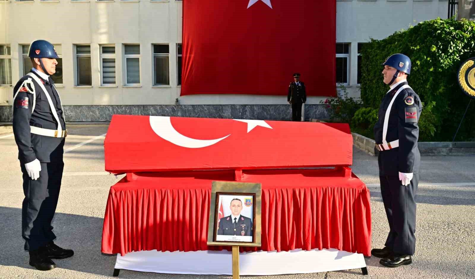 Şehit Uzman Çavuş Mehmet Demirbaş için Eskişehir’de tören düzenlendi