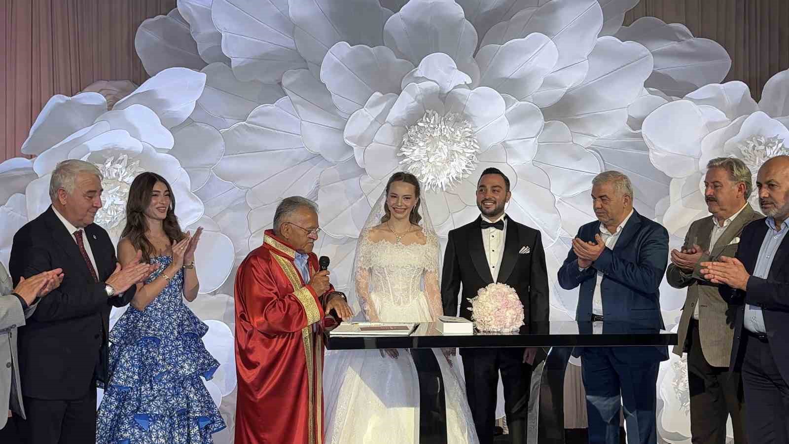 Mustafa Demirel’in mutlu günü