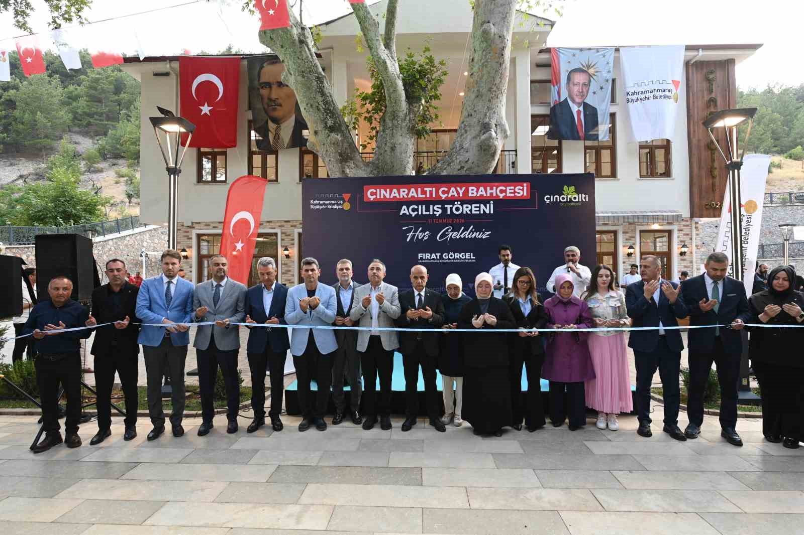 Kahramanmaraş Büyükşehir Belediyesi Çınaraltı Çay Bahçesi açıldı