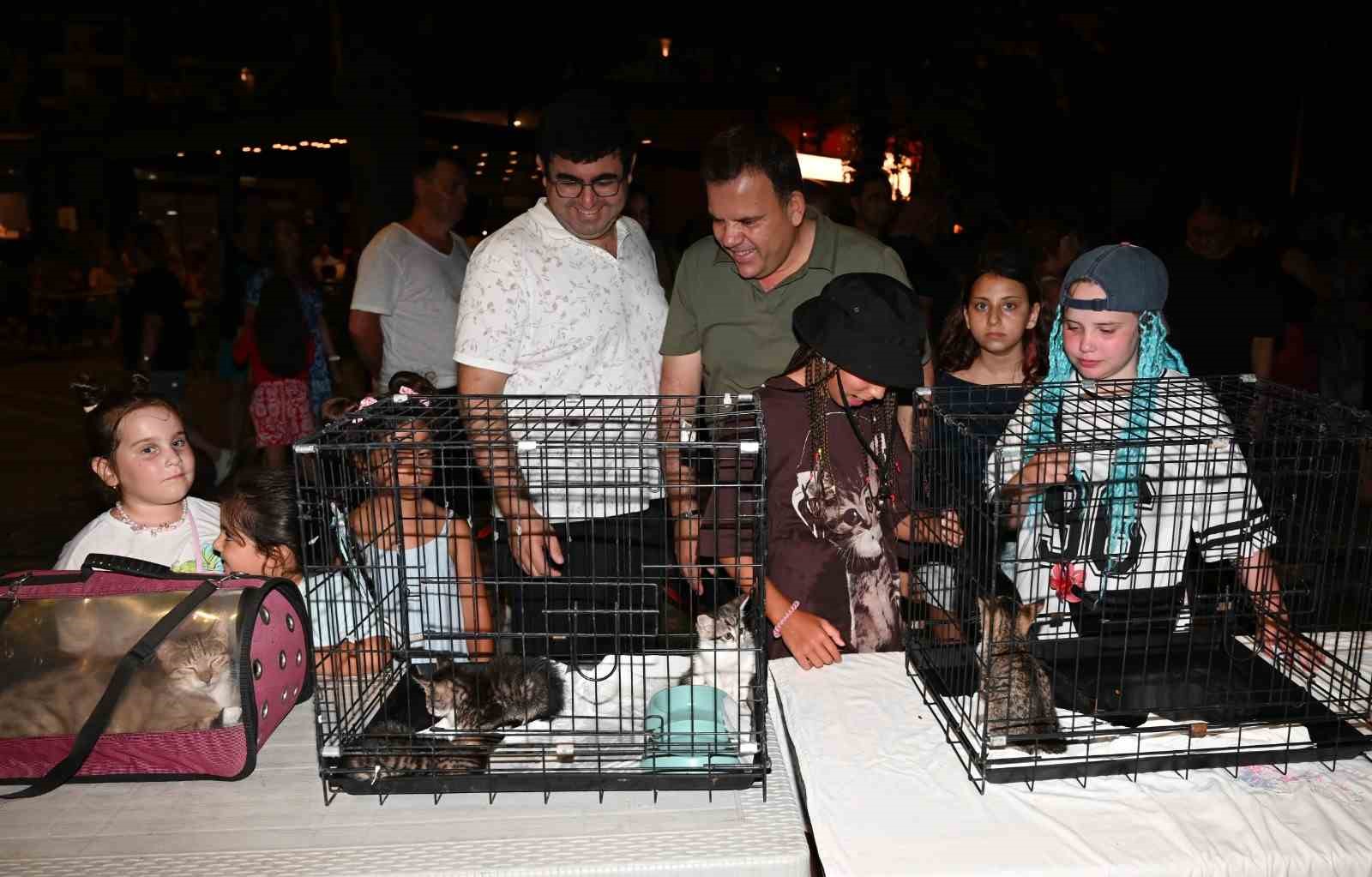 Kemer Belediyesi’nde "Can dostları" için konser