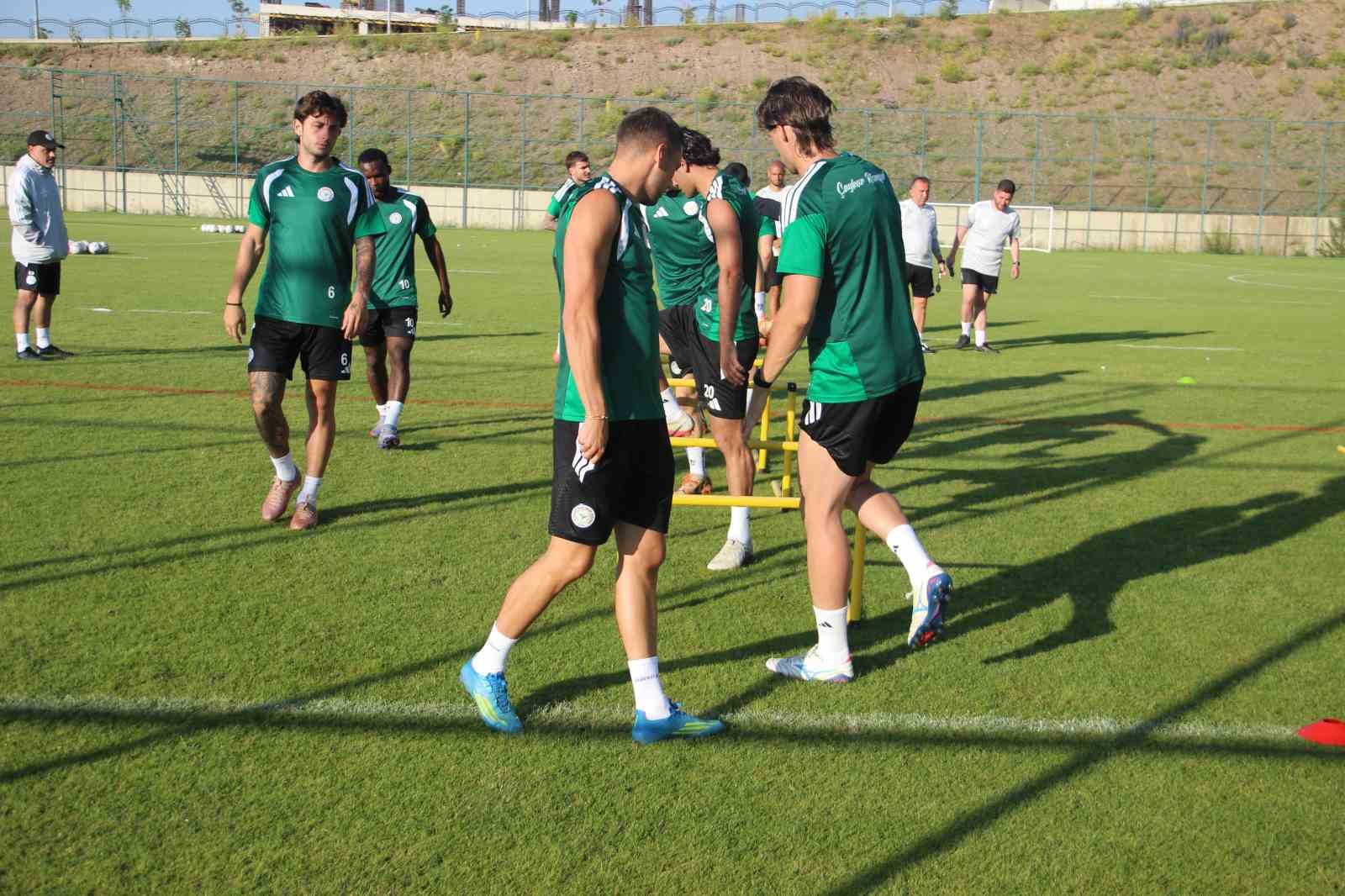 Çaykur Rizespor yeni sezon mesaisini sürdürüyor
