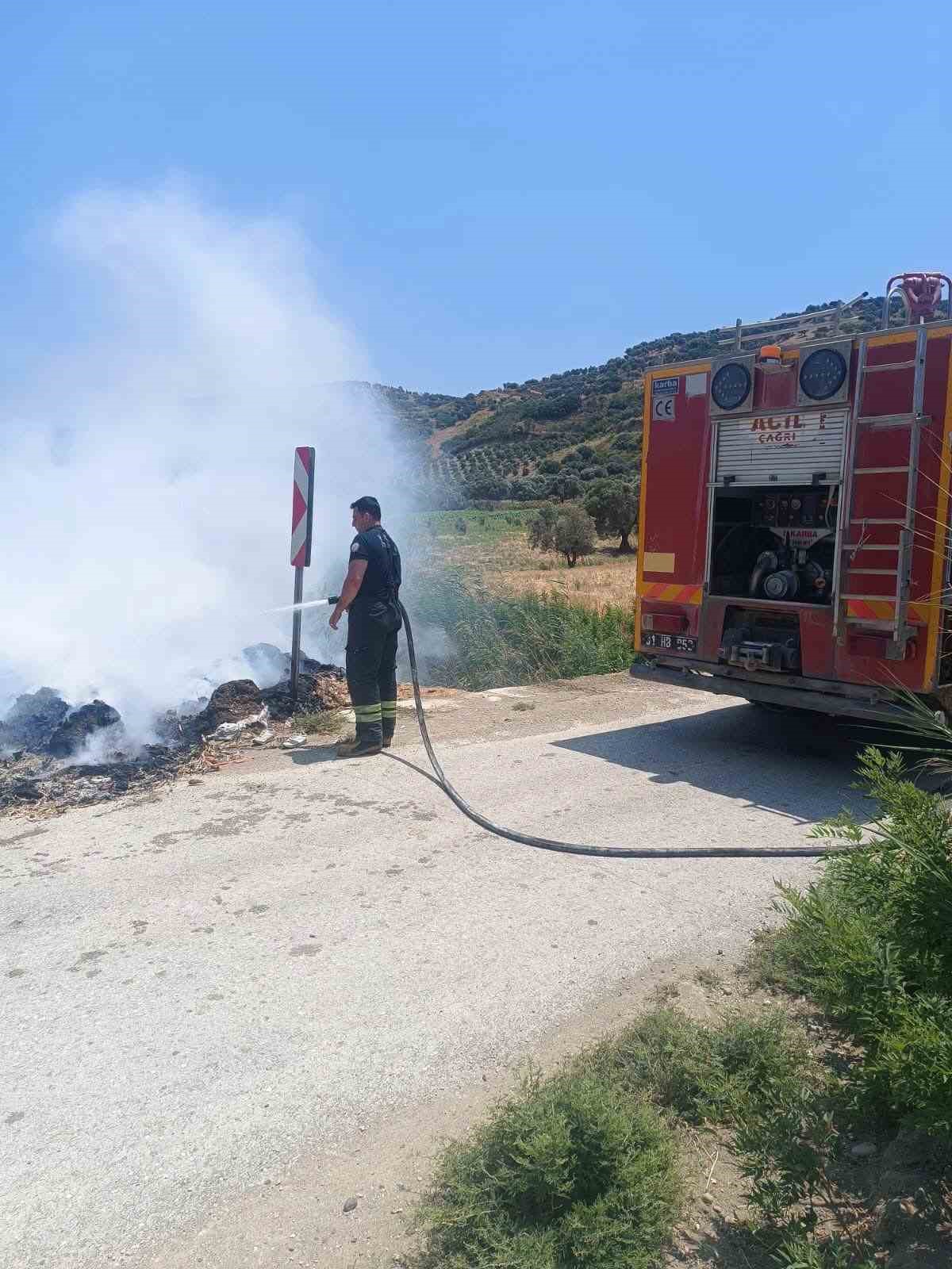 Altınözü’de çöplük yangını