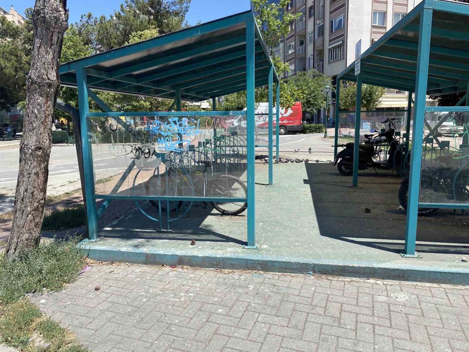 Hoşnudiye’deki bisiklet parkları bakım bekliyor