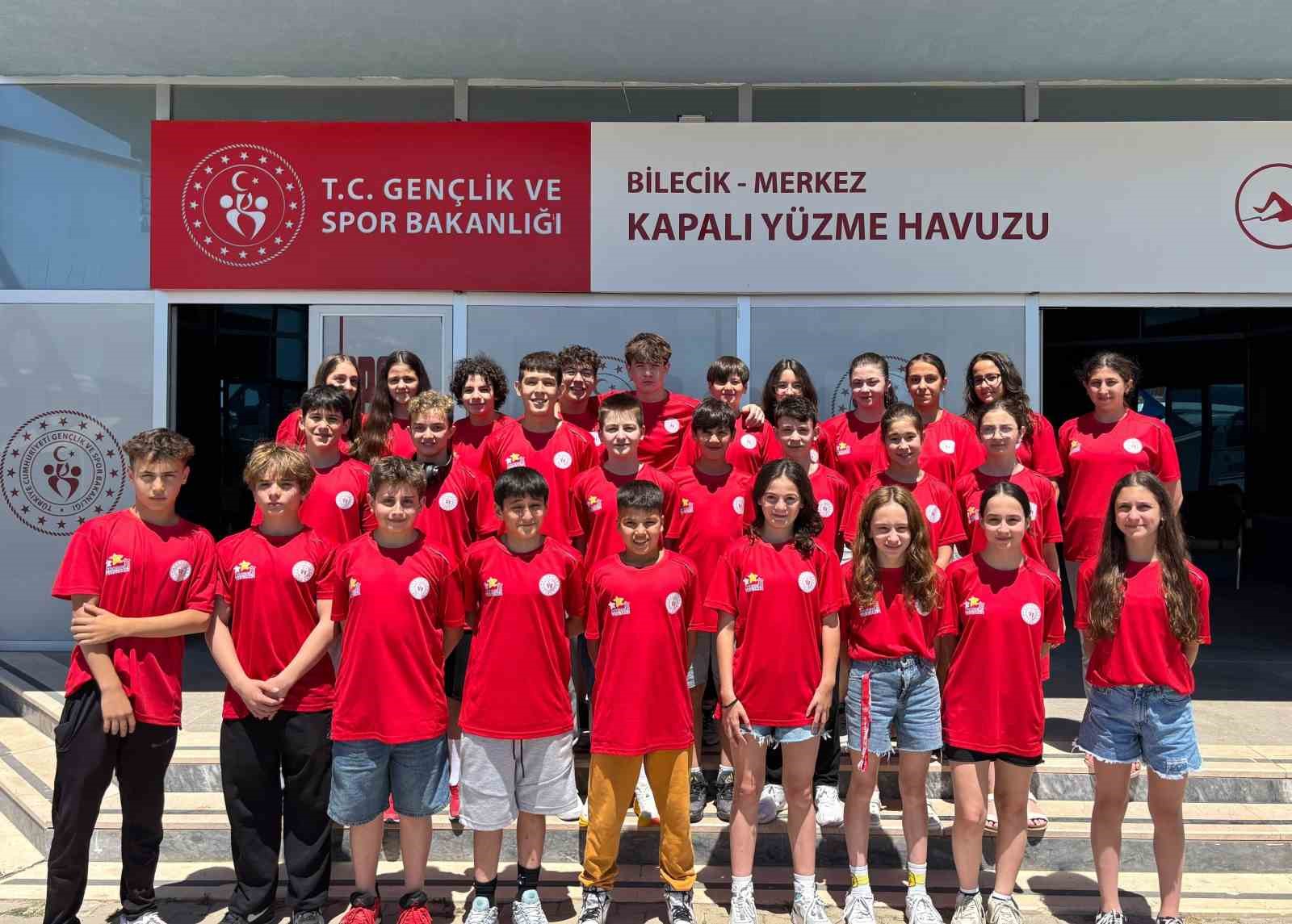 Eskişehirli sporculardan ANALİG Yüzme’de büyük başarı