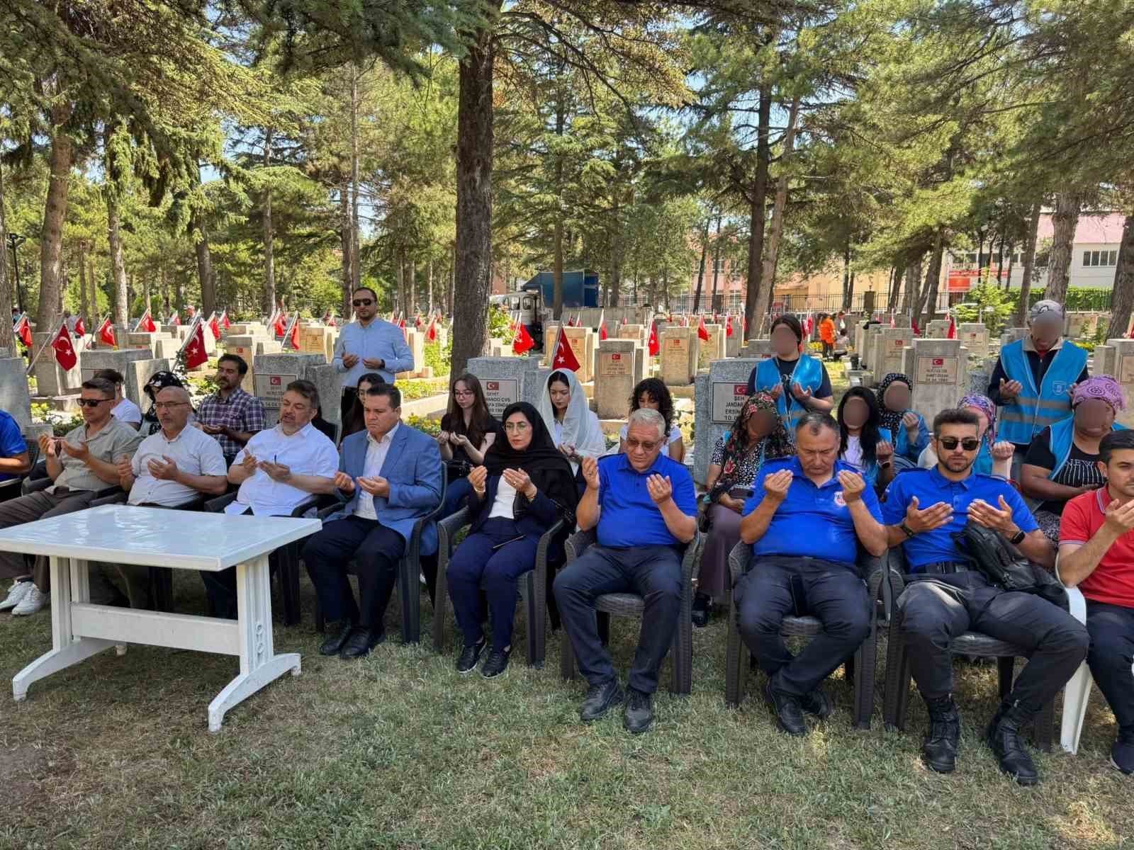 Eskişehir’de şehitleri anma programı gerçekleştirildi