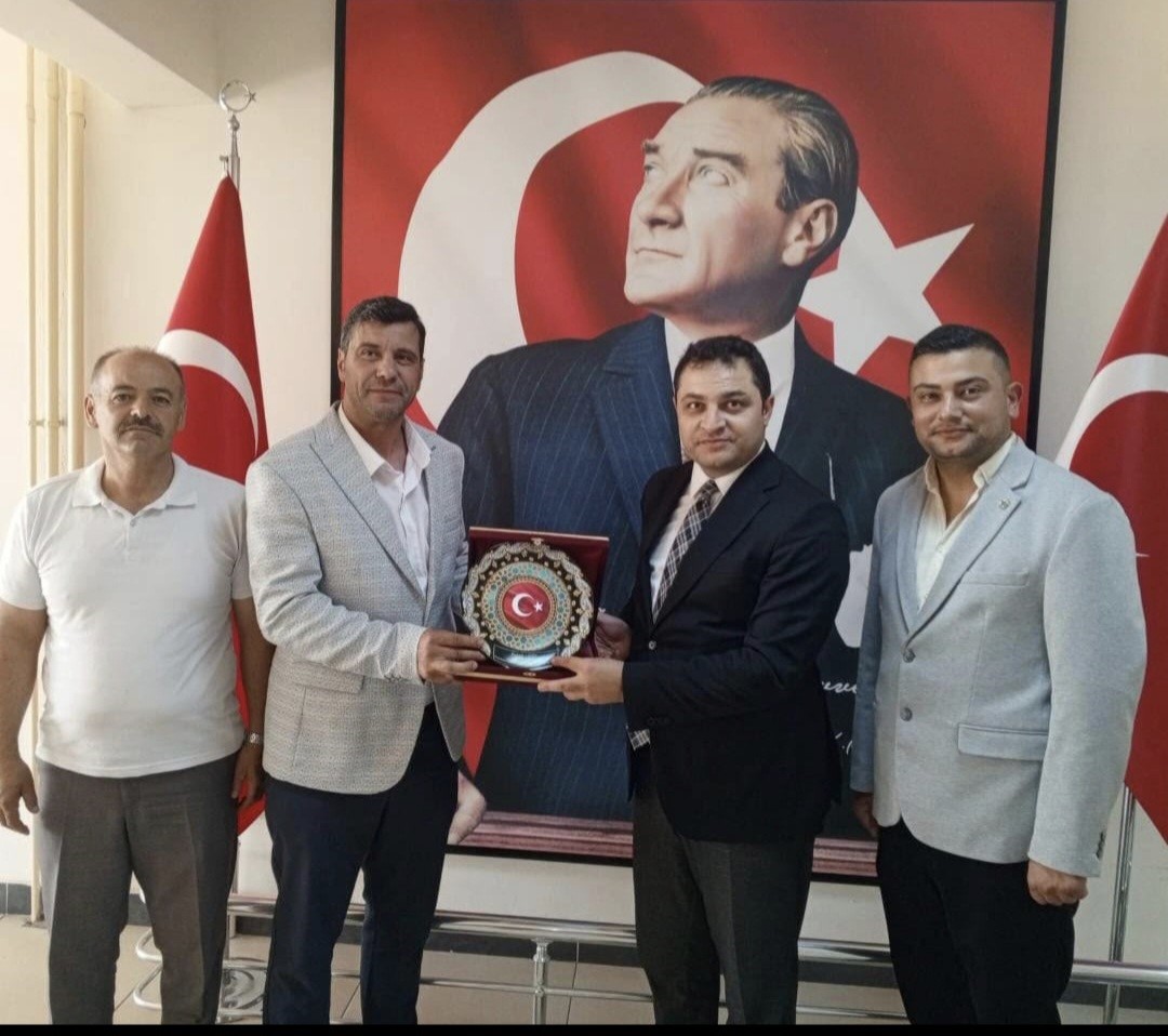 Sivrihisar esnaf odalarından Kaymakam Temel’e anlamlı ziyaret