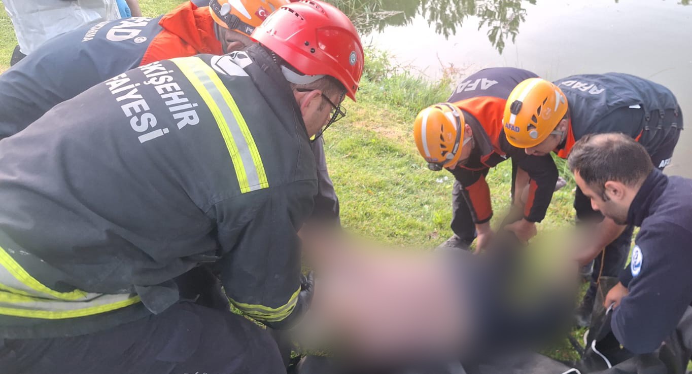 Porsuk Çayı’nda hareketsiz halde bulunan kadın hayatını kaybetti
