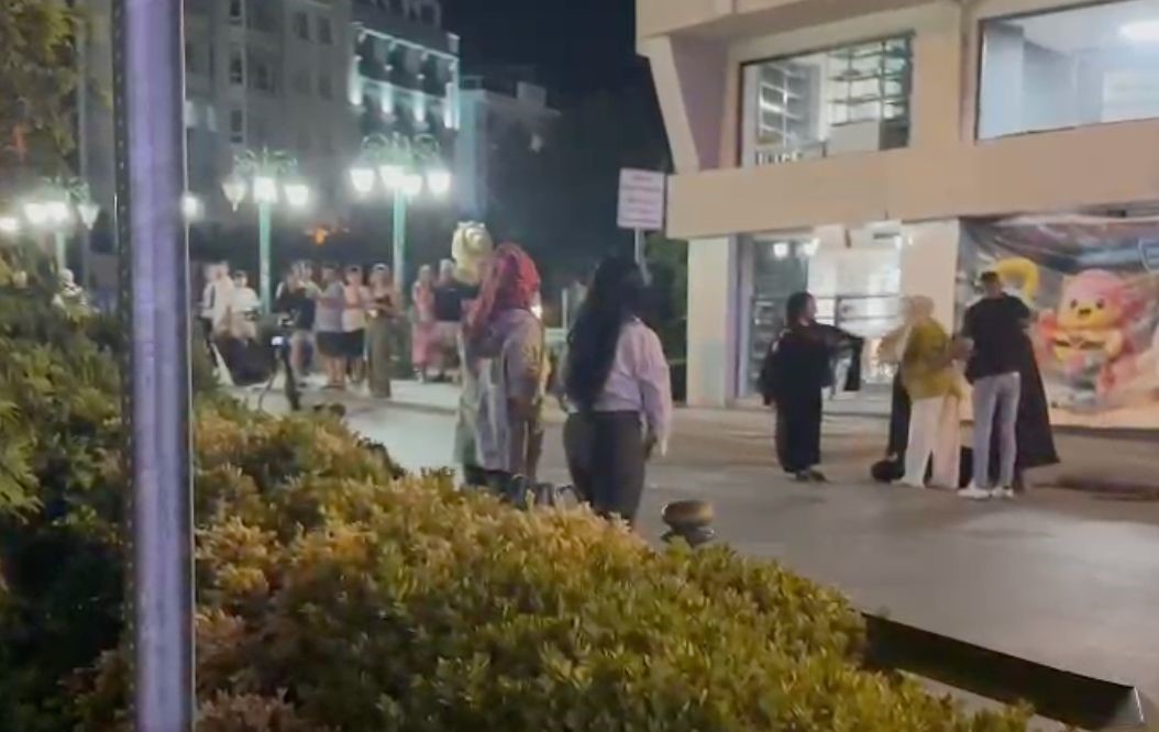 Eskişehir’de iki kadın grup arasında cadde ortasında kavga