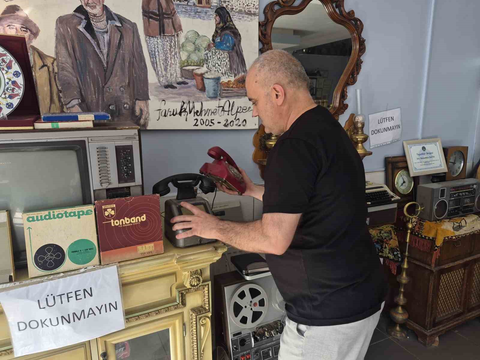 İçindeki ’ukde’ binlerce parçadan oluşan bir antika koleksiyonuna dönüştü