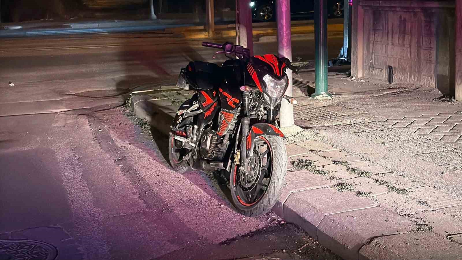 Kasksız, ehliyetsiz ve sahte plakalı motosikletliye 182 bin 500 TL ceza