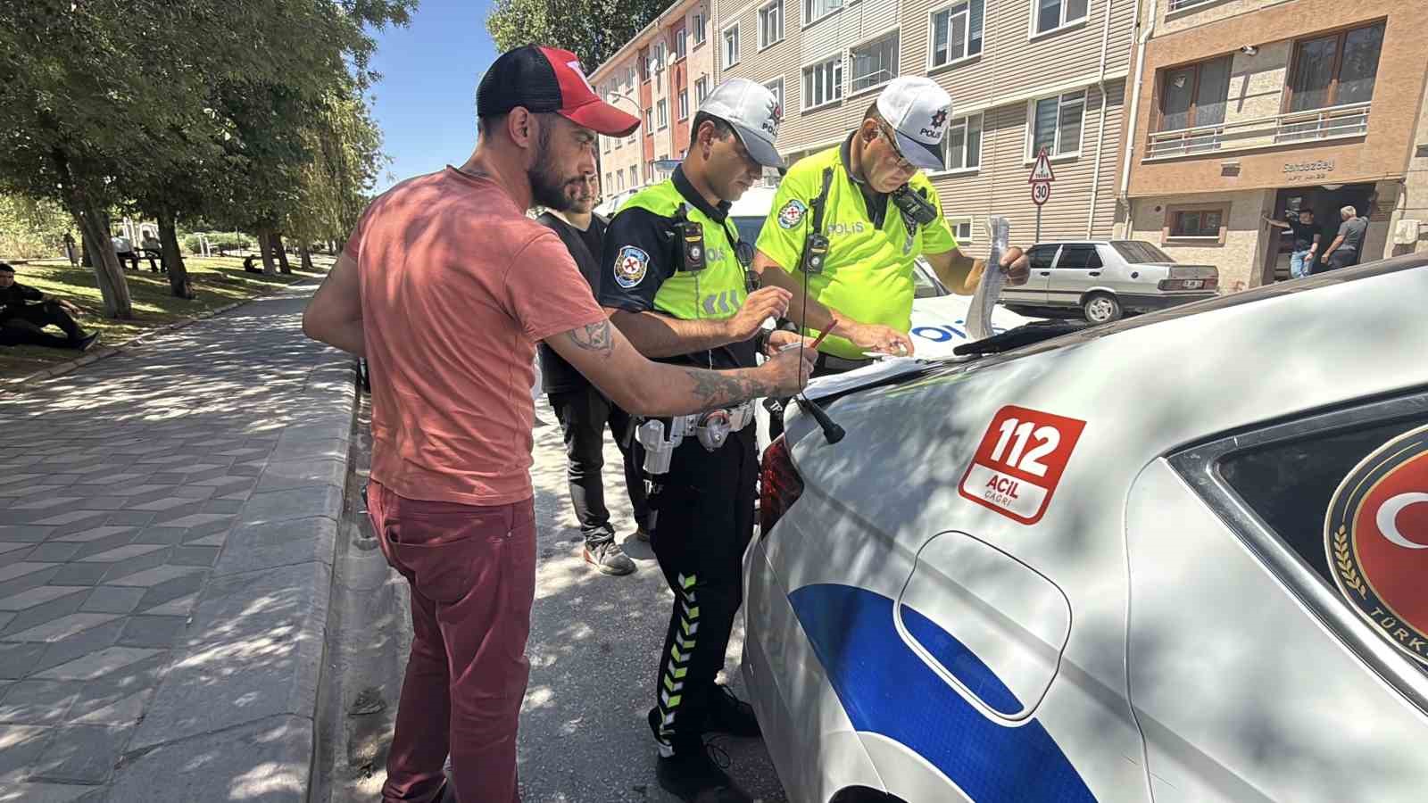 Sahte plakalı kamyonetin sürücüsüne 180 bin TL ceza