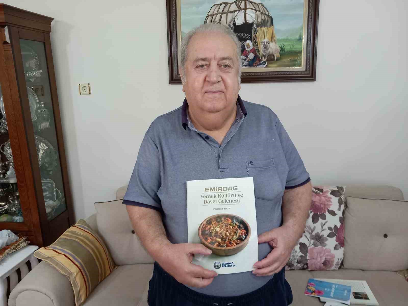 ‘Emirdağ yemek kültürü ve davet geleneği’ adlı örnek kitabı Eskişehir’de yayımlandı