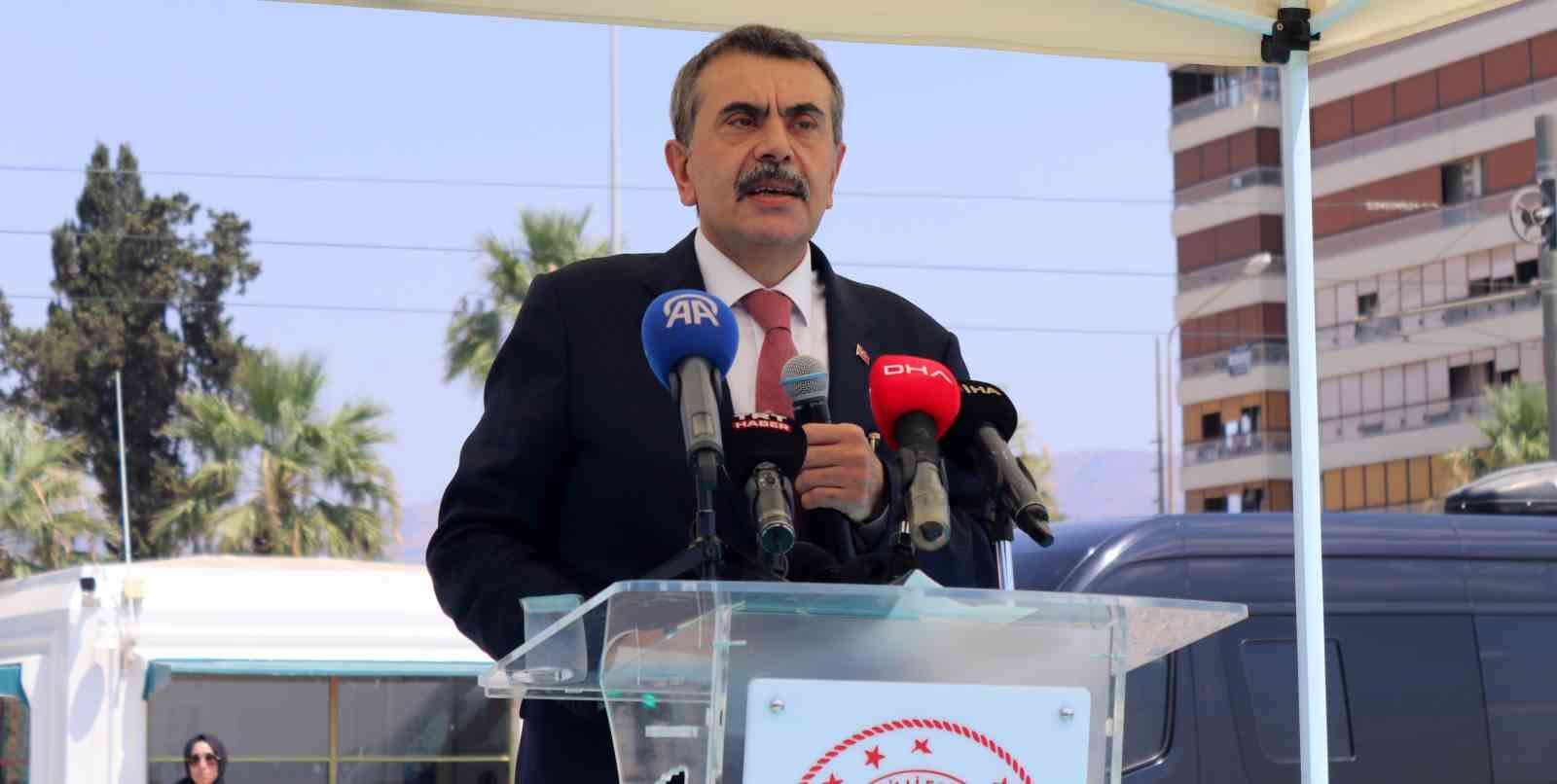 Milli Eğitim Bakanı Tekin: "Çocuklarımızın en iyi şekilde yetişmesi için çalışıyoruz"