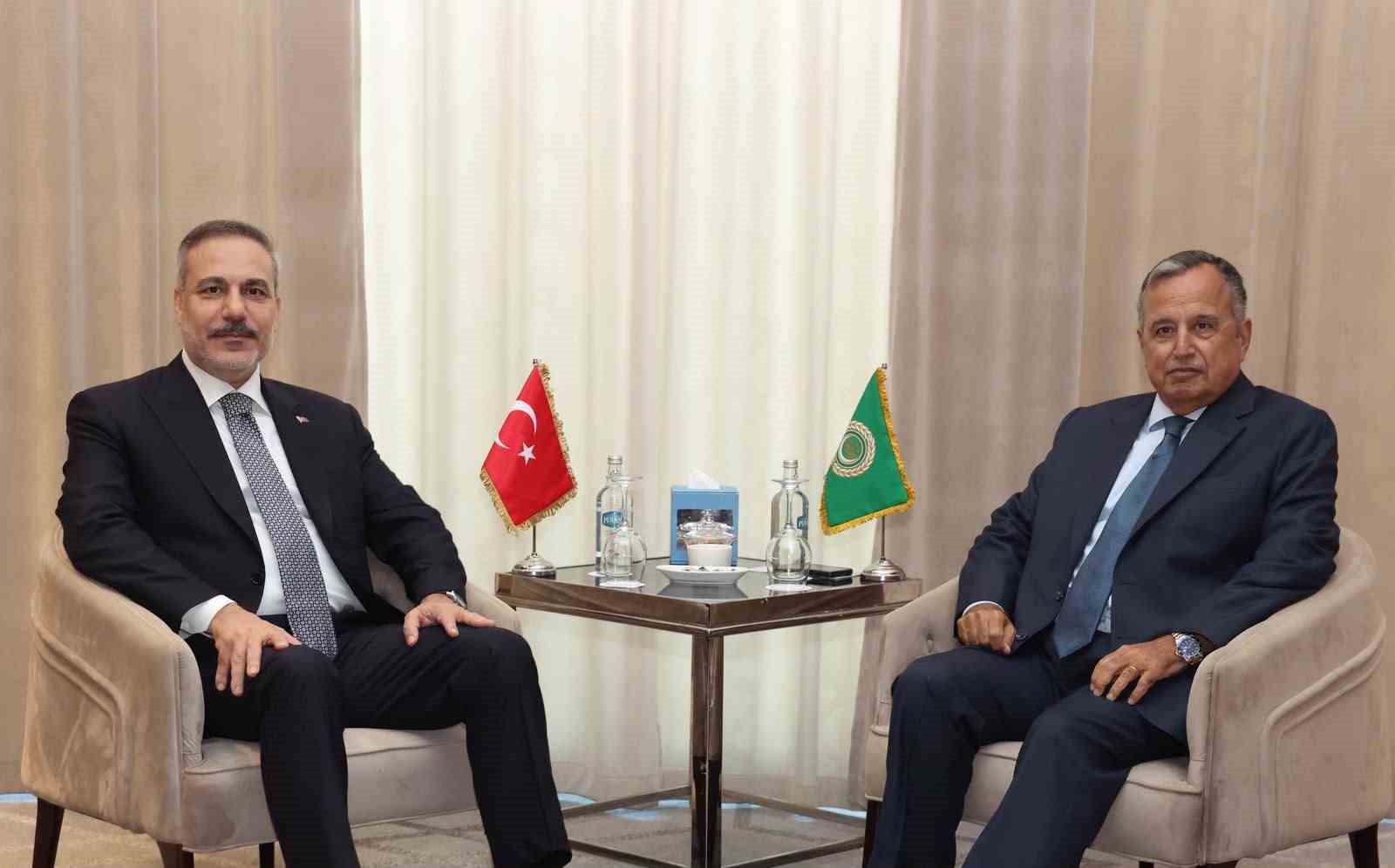 Bakan Fidan, Arap Birliği Genel Sekreteri Fehmi ile görüştü