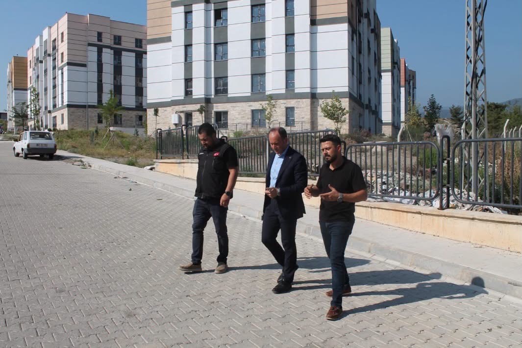 Erzin’de köy evleri ve TOKİ konutlarında inceleme gerçekleştirildi