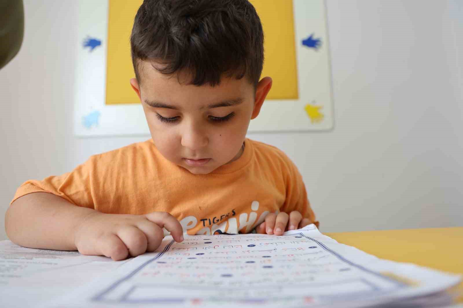 4 yaşındaki Kerem Kayra 6 ayda Kur’an-ı Kerim öğrendi