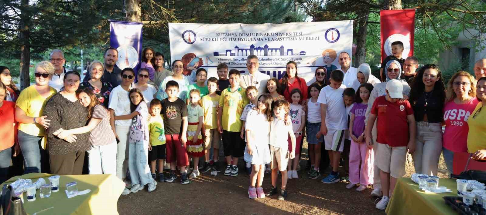 Kütahya’da ’DPÜ Çocuk Yaz Atölyeleri’ aile pikniğiyle sona erdi