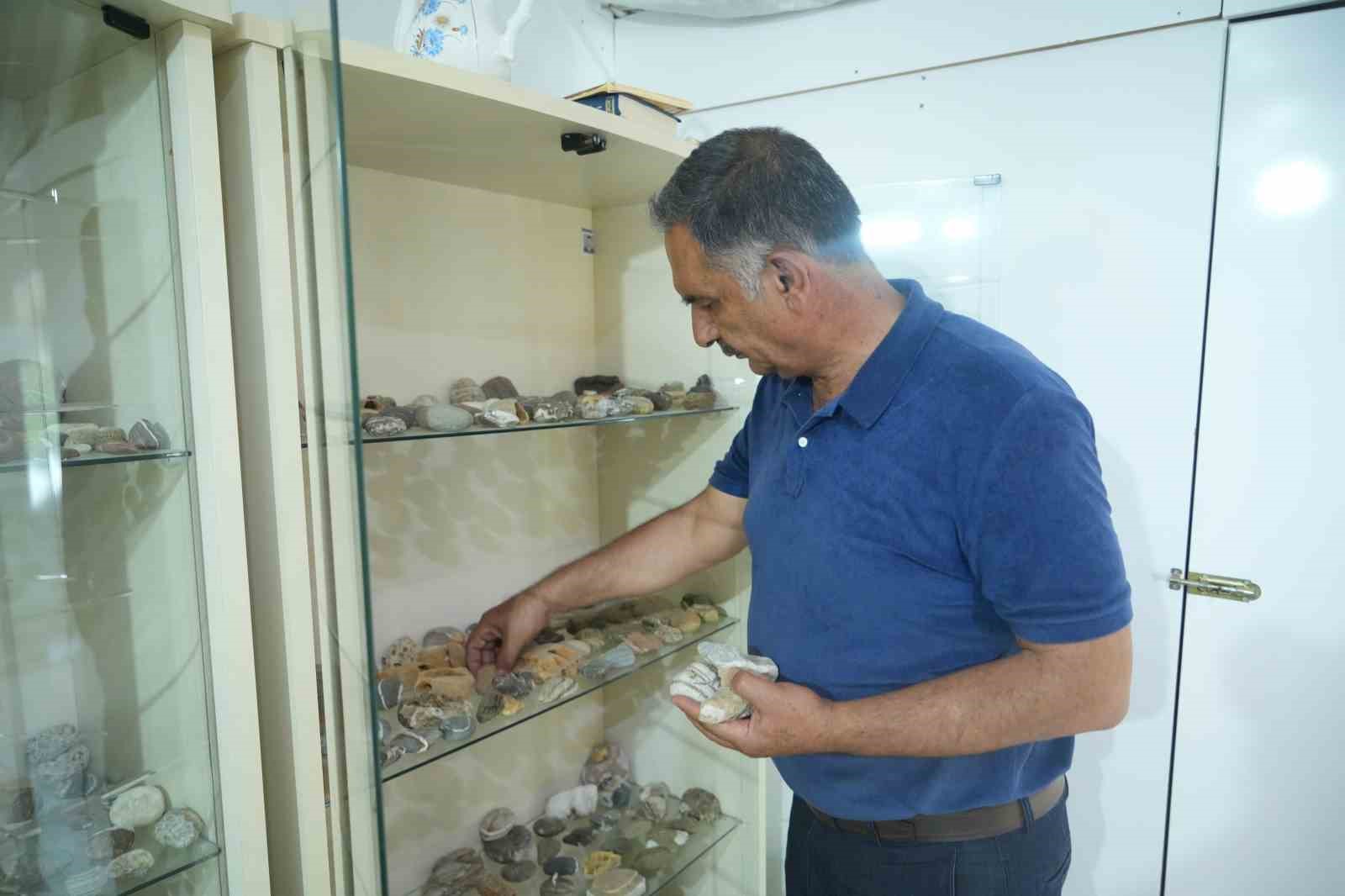 Çobanlık yaparken başlayan taş merakı 40 yıllık koleksiyona dönüştü