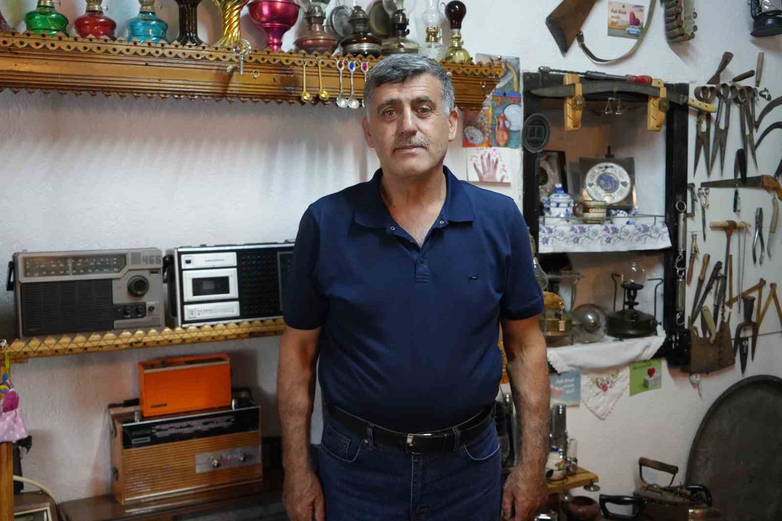 İki parçayla başladı, 35 yılda 3 bin eşyalık müze kurdu