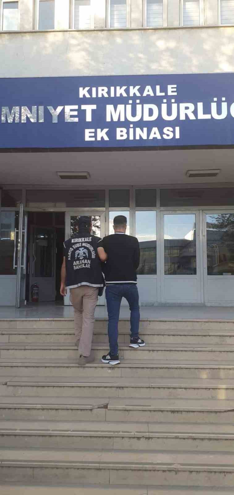 Kırıkkale’de aranan 2 hükümlü yakalandı