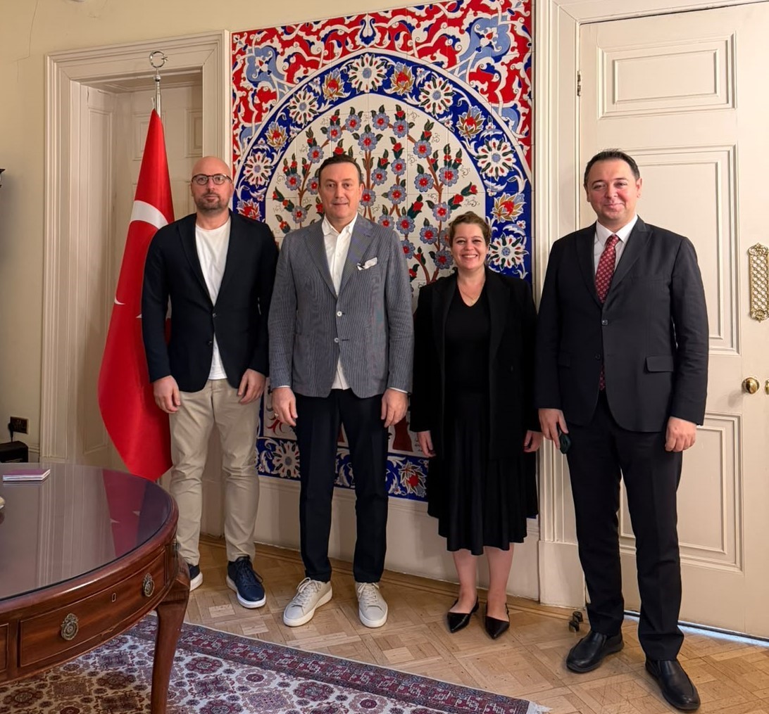 Muradiye OSB’den İngiltere’de stratejik ticaret ve üretim temasları