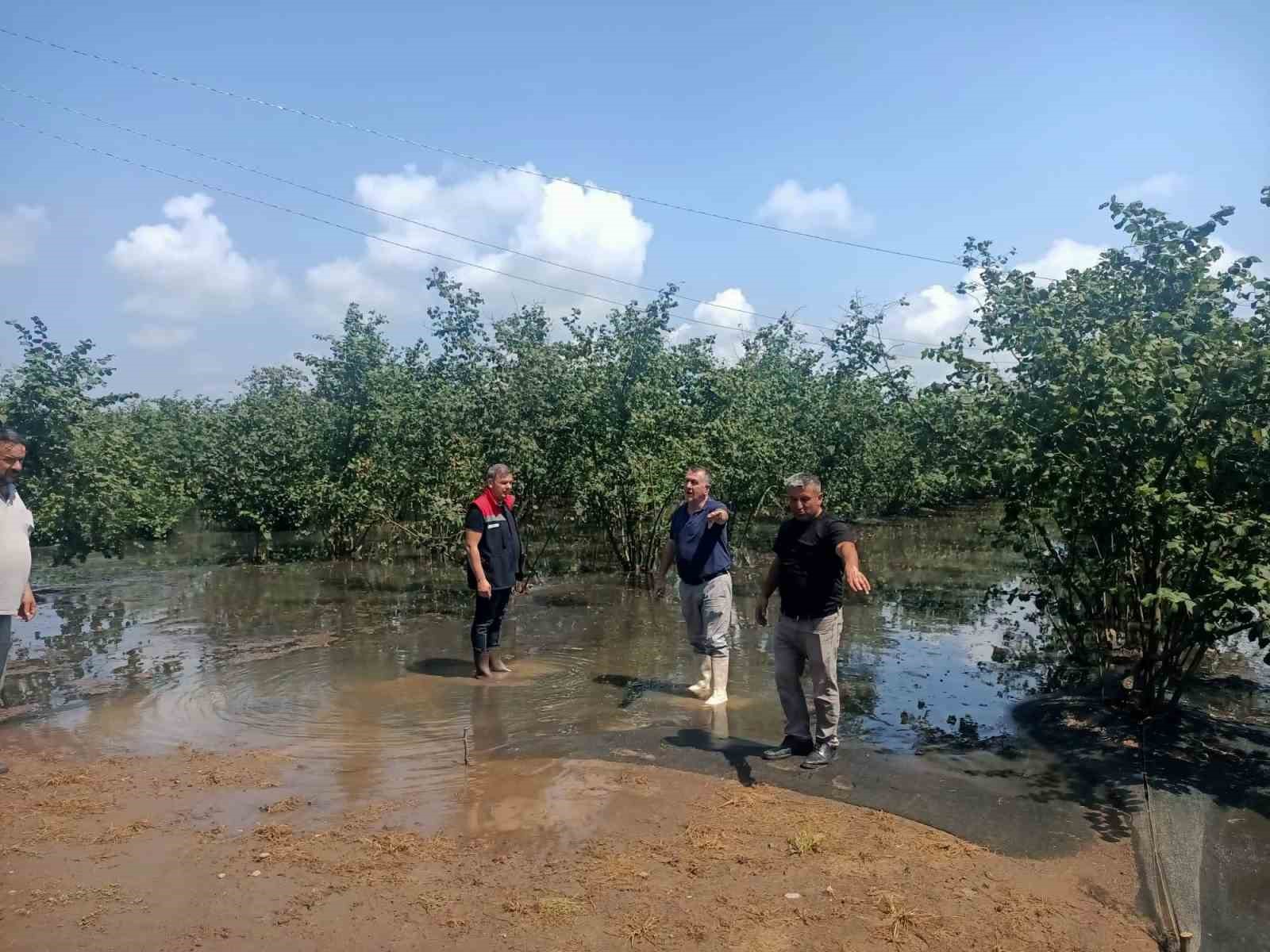 Sağanağın vurduğu Çarşamba’da hasar tespit çalışmaları sürüyor