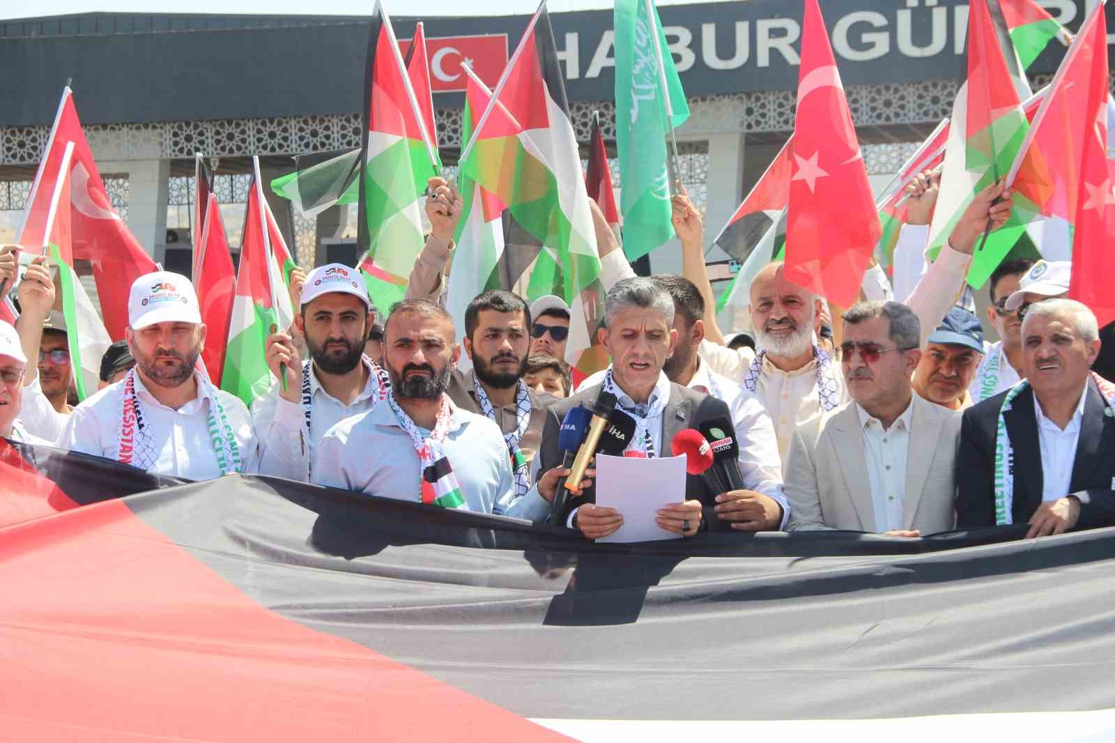 Habur Sınır Kapısı’nda Irak’ta bekletilen "Filistin Konvoyu" için basın açıklaması düzenlendi