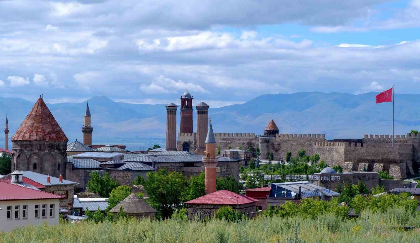Osmanlı’nın Erzurum’a verdiği değer bu belgede saklıydı