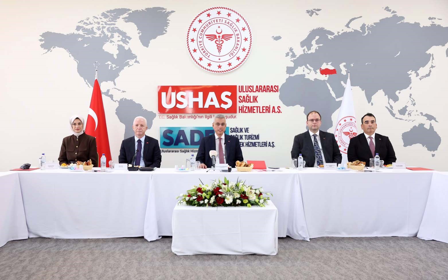 Sağlık Bakanı Memişoğlu "Türkiye’nin sağlıkta ihtiyaç duyduğu ilaç ve cihazları üreteceğiz"