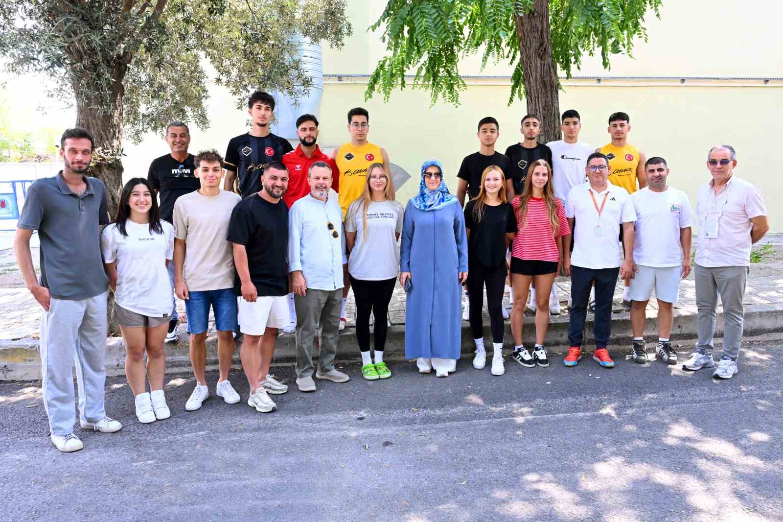2026 YKS ÖZYES heyecanı Manisa Celal Bayar Üniversitesi’nde başladı