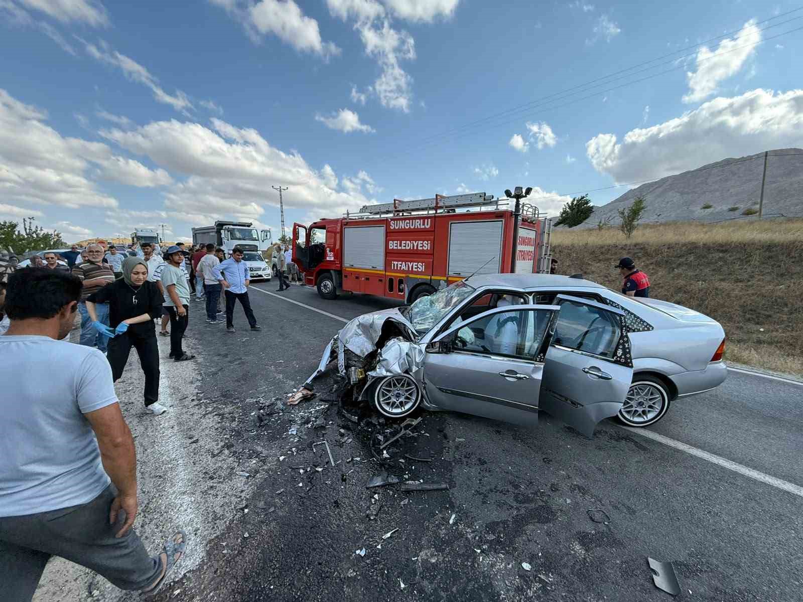Çorum’da otomobiller çarpıştı: 7 yaralı