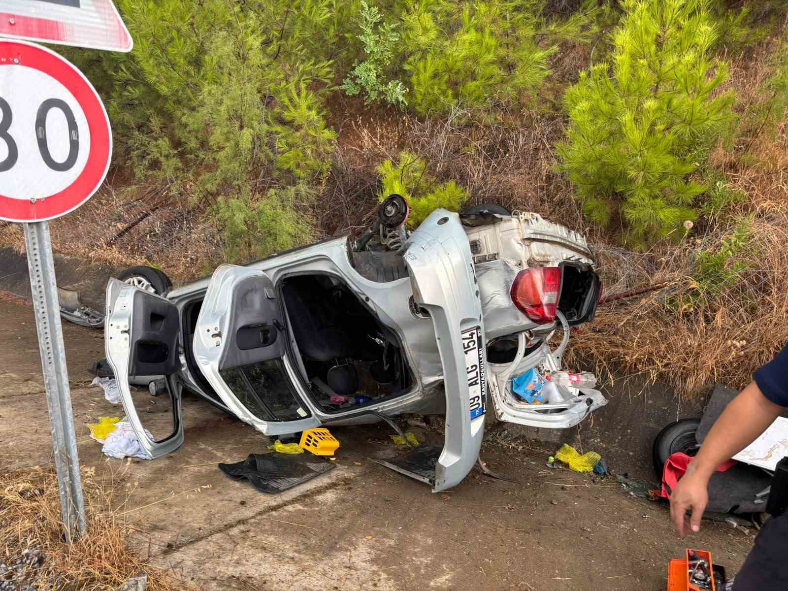Aydın’da araç şarampole yuvarlandı: 1 ölü, 4 yaralı