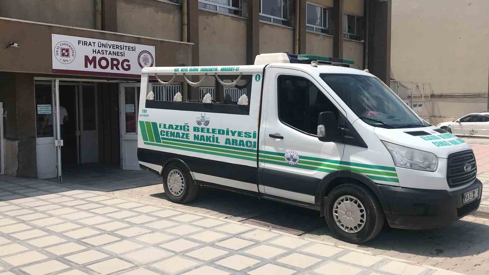 Elazığ’da trafik kazası: 1 ölü 1 yaralı
