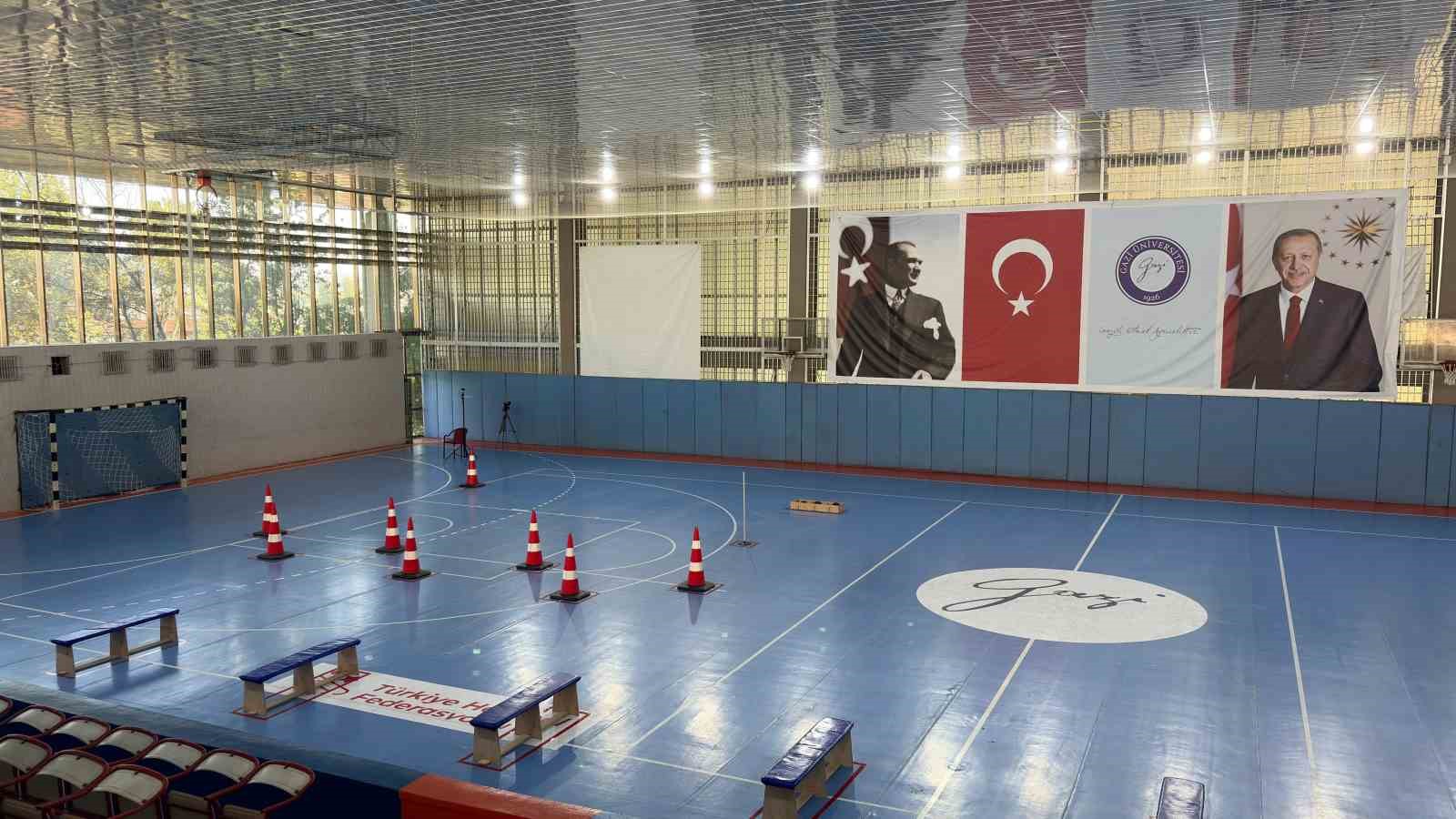 ÖZYES, 2 yıldır ÖSYM bünyesinde tek sınav haline getirilerek uygulanıyor