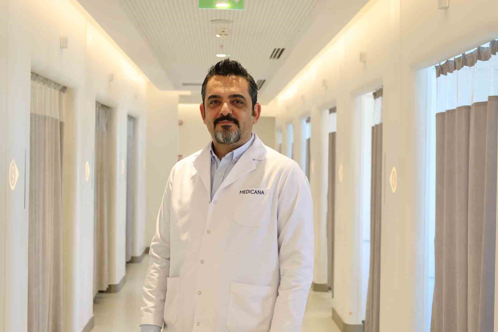 Bel ve boyun fıtığı ağrılarında kesisiz yöntemler öne çıkıyor