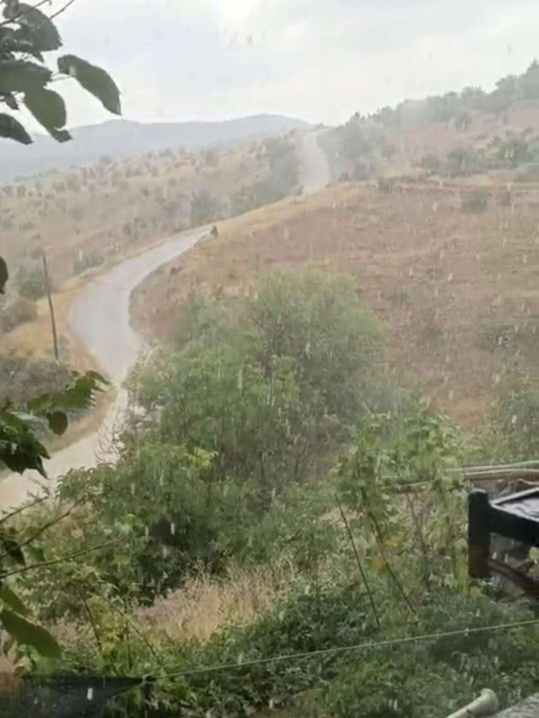 Elazığ’da sağanak yağış aralıklarla etkili oluyor