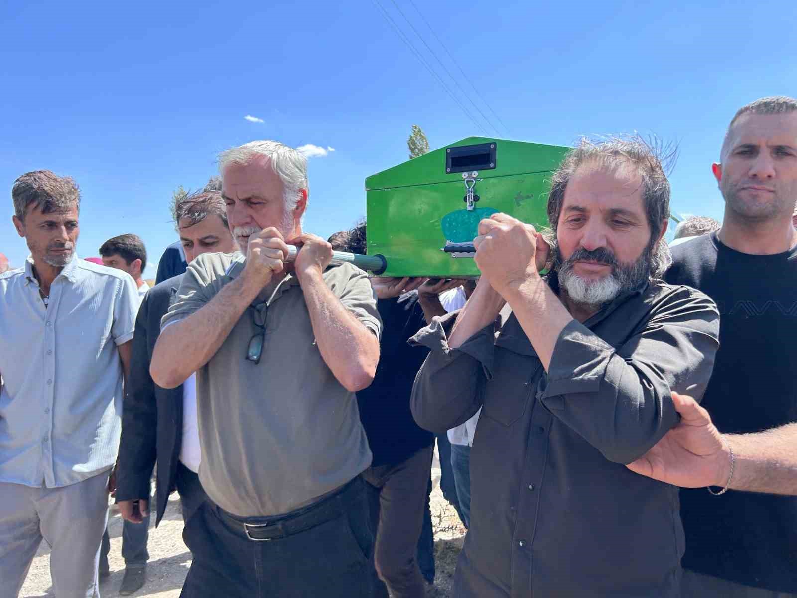 İHA Bölge Müdürü Akyüz’ün acı günü: Oğlu son yolculuğuna uğurlandı