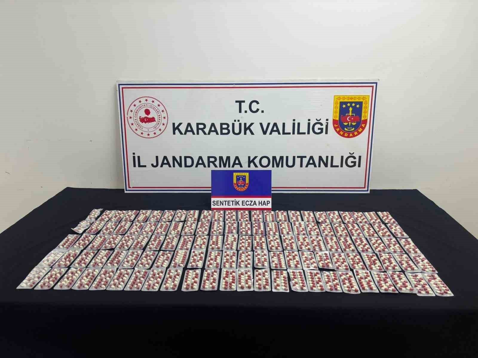 Karabük’te bin 901 sentetik ecza ele geçirildi