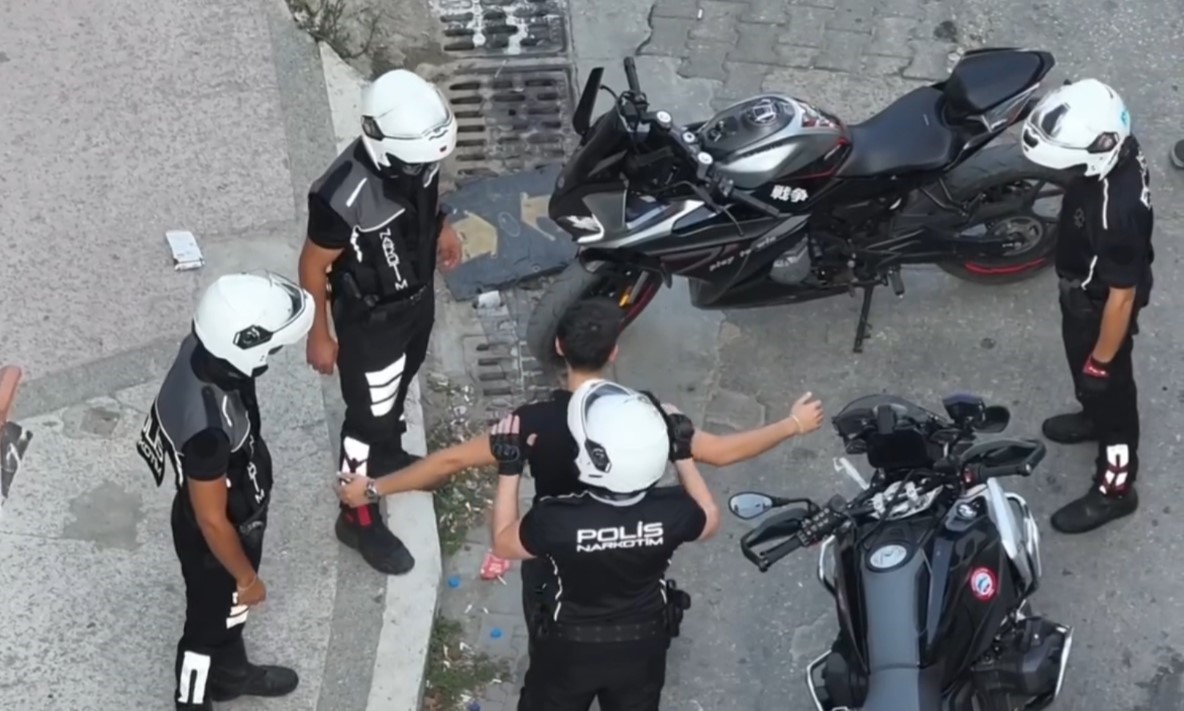 Edirne’de motorlu narkotik polisleri sahada