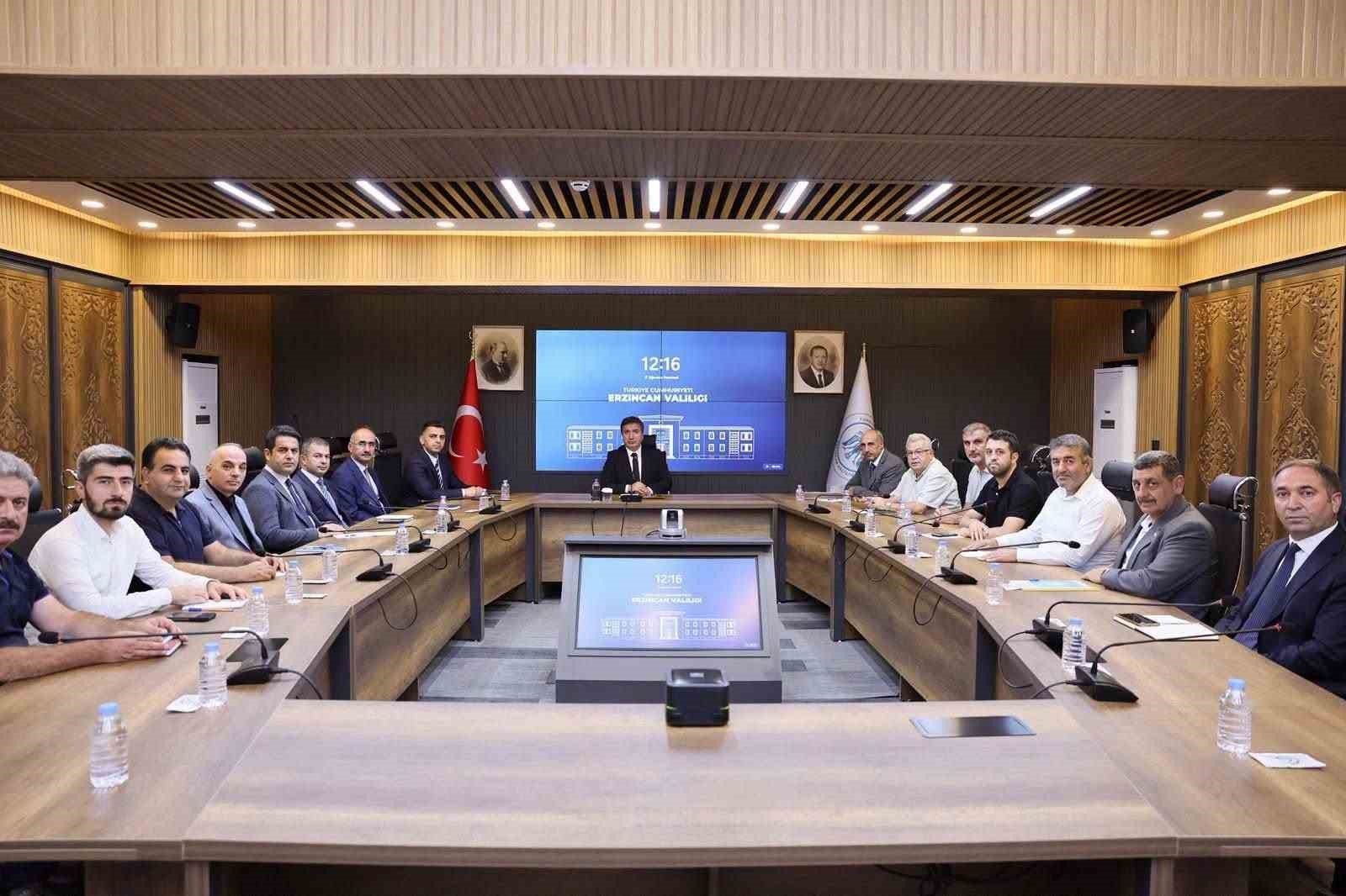 Erzincan’da İl Özel İdaresi çalışmaları değerlendirildi