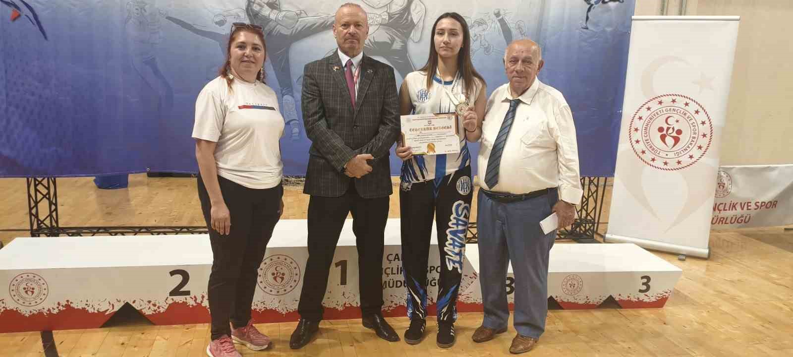 Kütahya’nın gururu Elif Kaya, Milli Takım yolunda