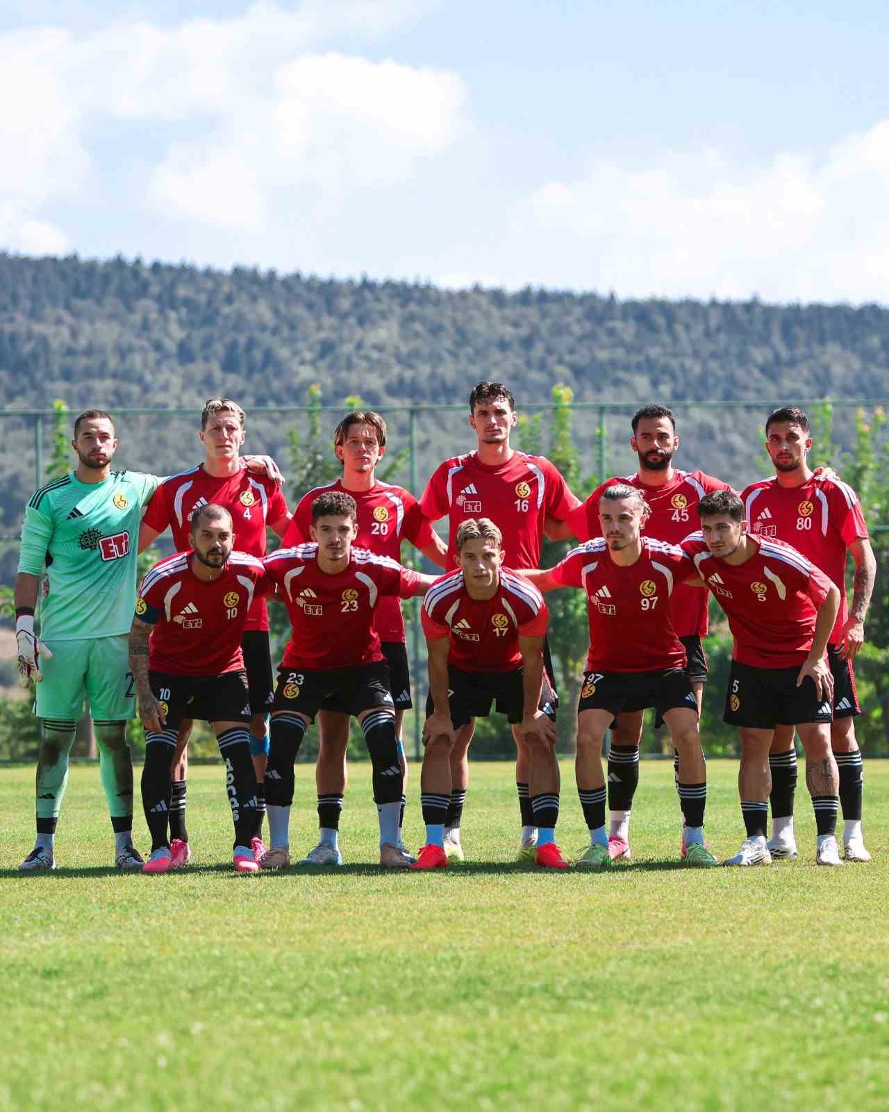 Eskişehirspor, antrenman maçında Çorluspor’u 3-1 mağlup etti