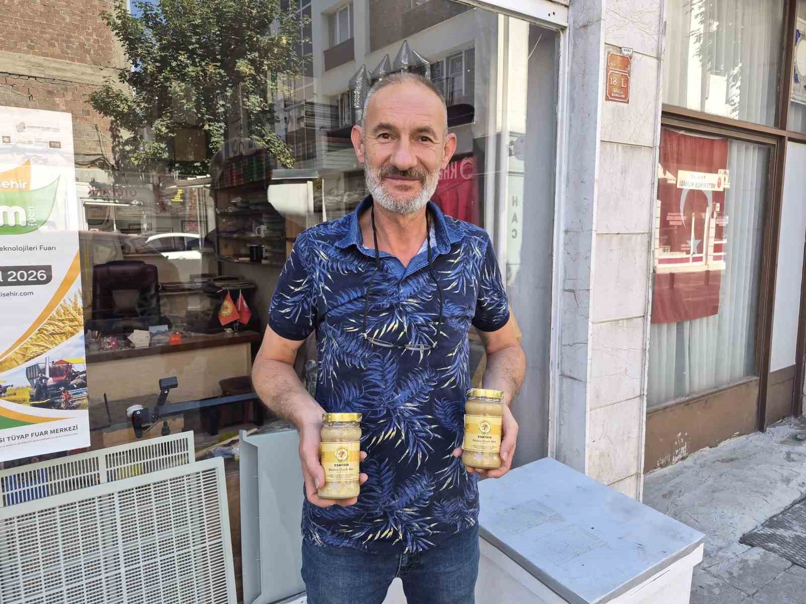 Eskişehir’de bu sezon arıcıların yüzü güldü